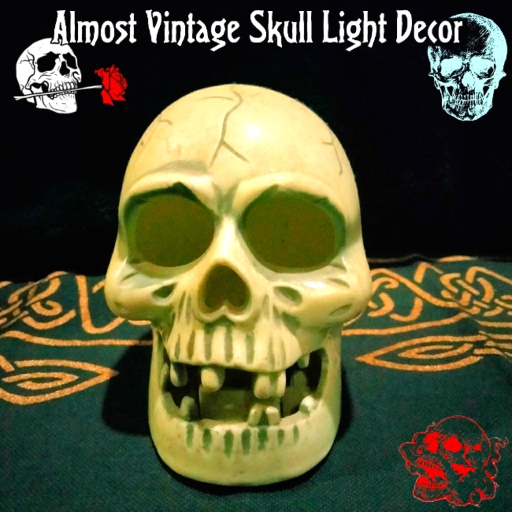 Flashing LED Skull Light Decoration
